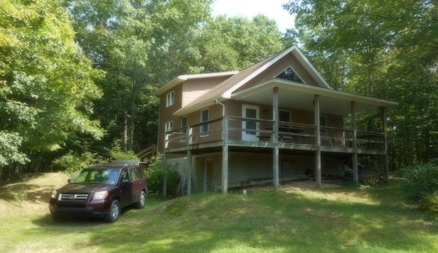 Mountain views, total seclusion Southern Bedford County, PA - Big Discounts!