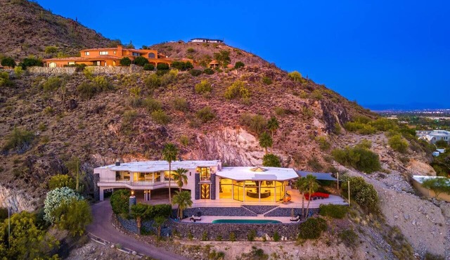 Mountain Views+City Views+Heated Pool+Luxury