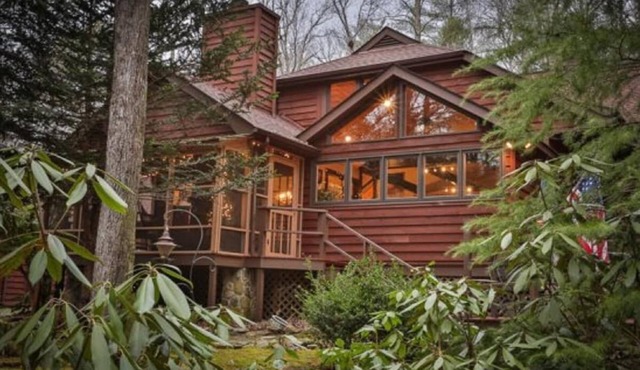 Mountain Waters - Serene Stream, Chef's Dream Kitchen,Dog Friendly, Excellent WI