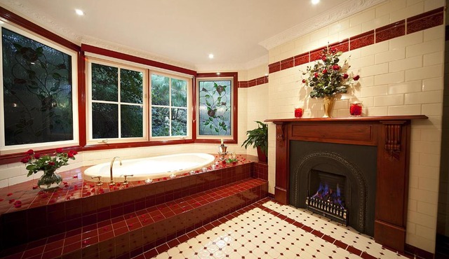 Mountain Whispers Leura Rose