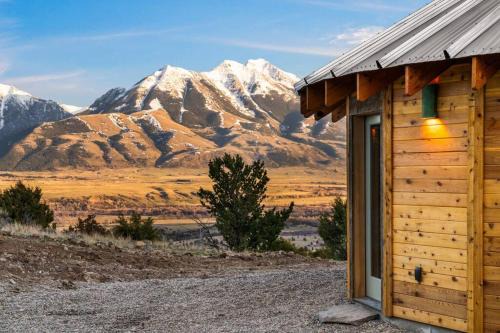 Mountain Yurt - Luxe Yellowstone Cabin I Condé Nast