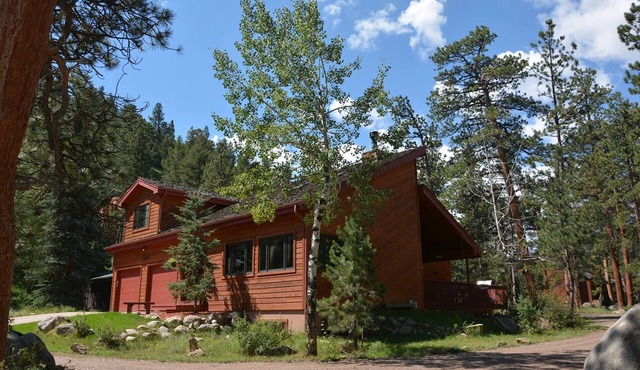 Mountains and Memories - Near Nat’l Park and River, 4 bedroom, early check in