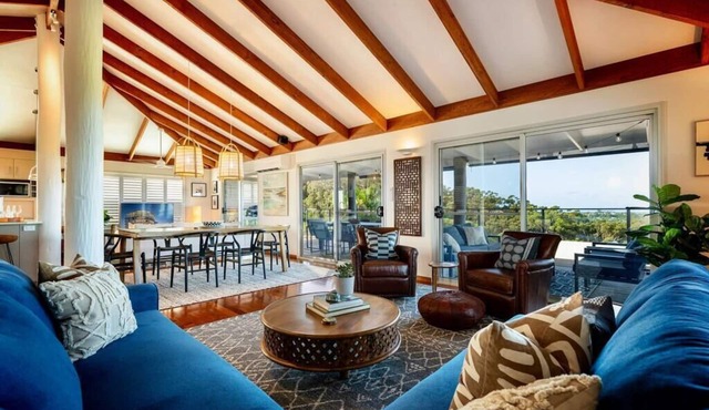 Mountains to coast - Bayu Lookout