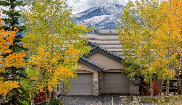 Mountainscape Long Stay Townhome: 30+ Day Rental w/Breathtaking Views