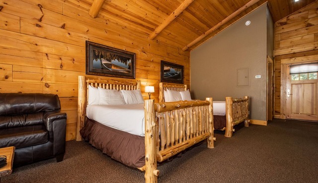 Mountainside Cabin 40R-Hot Tub, Dog Friendly