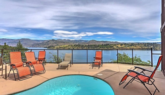 Mountainside Chelan - 2 houses for the price of one, private waterfront, small private pool .