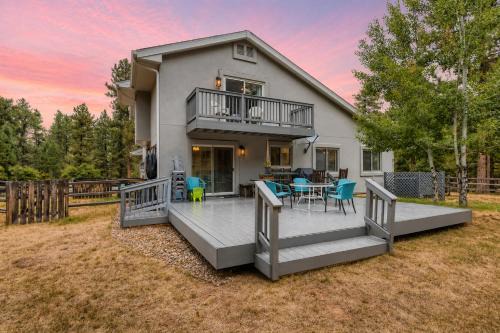 Mountainside Escape EV Charger, Patio & Views