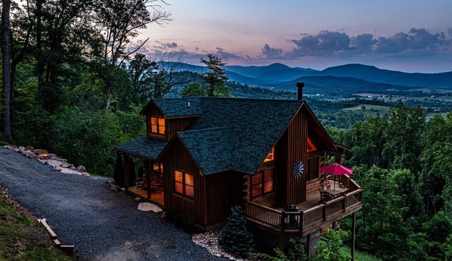 Mountainside Retreat | 2 Bed, 2 Bath