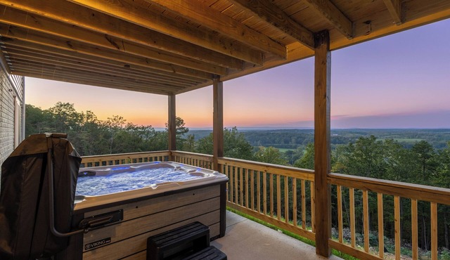 Mountainside VUE with Hot tub!