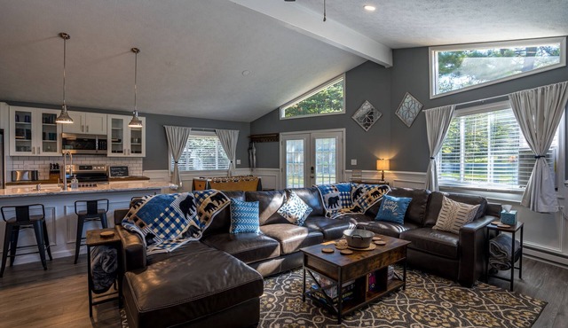 MountainTime Lodge at Towamensing Trails -Hot Tub - Dog Friendly