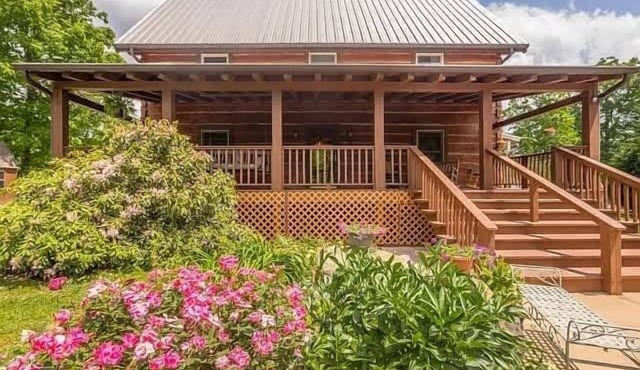 Mountaintop Pinecone Cabin Panoramic Mtn Views