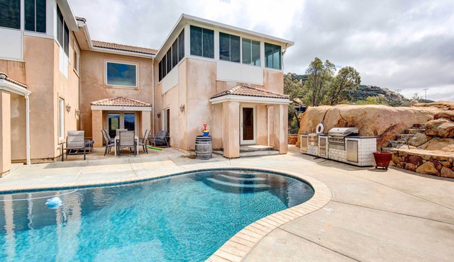 Mountaintop Ramona Home: Private Pool, Near Lake!