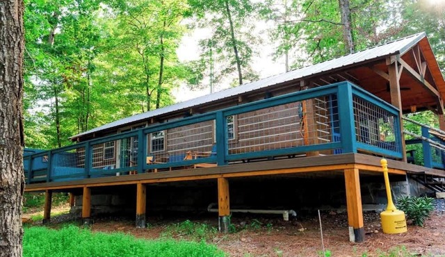 Mountaintop Retreat - central hiking & activities