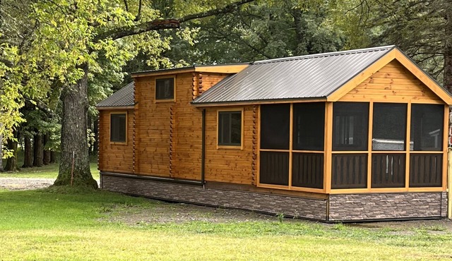 Mourning Dove, a luxurious Lancaster cabin in French, NY.