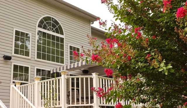 Movie Theater, 2 Kitchens and 6-BR DC & Harbor