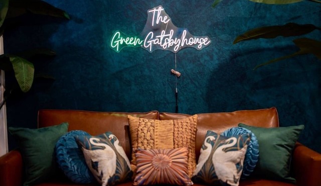 Movie Theater-Game Room-Parking-Heart Of Cleveland