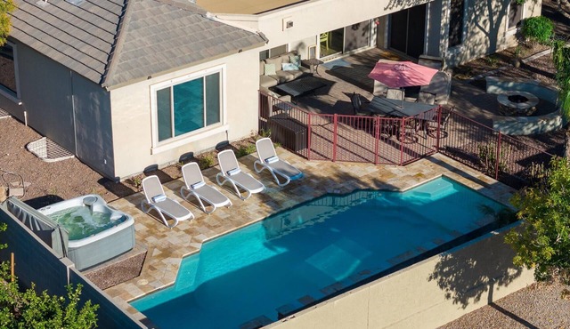 Movie Theater~ Pool~ Arcade~ Fire Pit