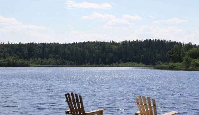 Mowat Landing Cottages