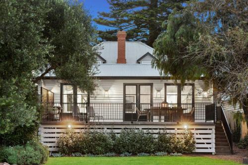 Moyne River View House