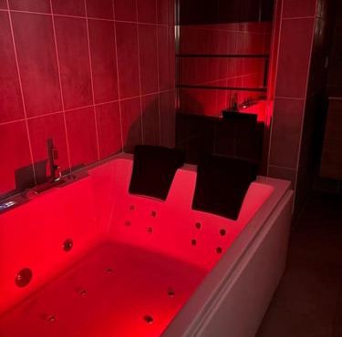 Mozart Cosy Love room