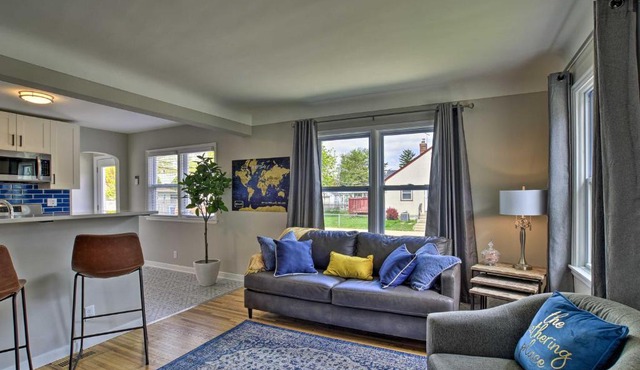 Mpls Duplex with WiFi and Kitchen 5 Mi to Dtwn!