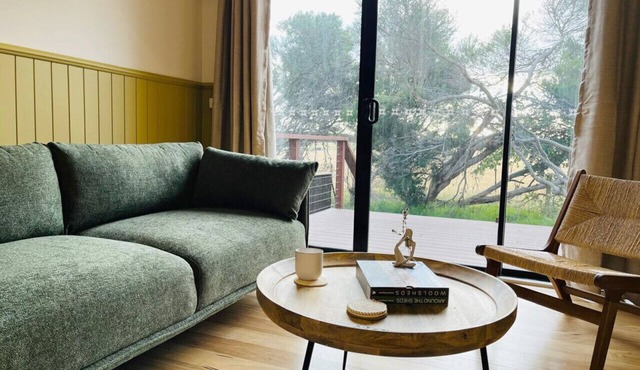 Mr Bass Coastal Cabin w/Farm Views