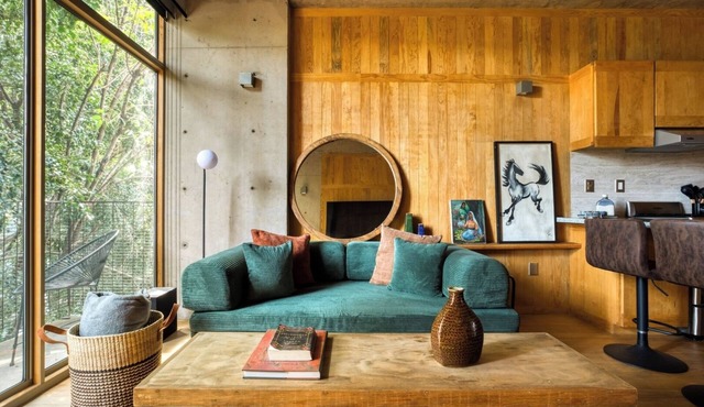 Mr. W | Roma Elegant Designer Loft