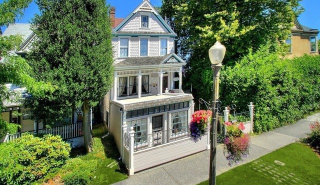 Mrs Jensen's Bakery Suite. a very sweet suite