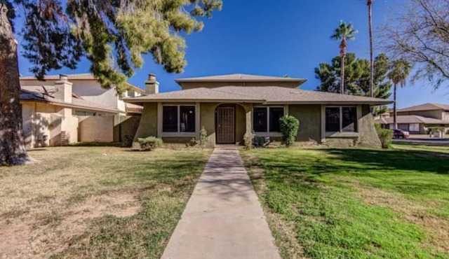 Msg for 5%off 3Bed 2Bath King/King/Queen Beds N.PHX