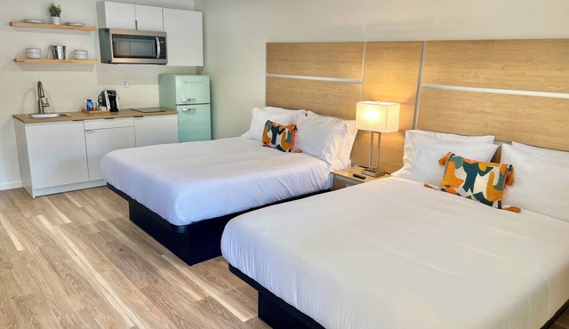 MSU Boutique Hotel w Kitchenette, Escape Ordinary—Stay Far Out