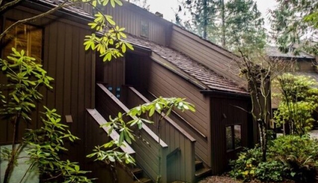 Mt. Baker Lodging Condo 31- Sleeps 2!