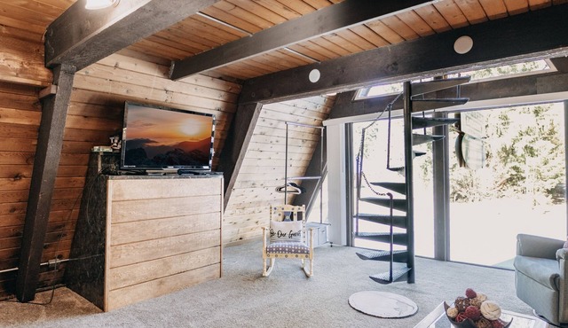 Mt. Baker Lodging Ensuite 5 - Sleeps 2!