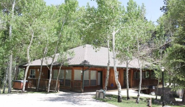 Mt. Columbia Chalet at Creekside Chalets