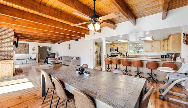 Mt Doble Dream Home ~ Spacious home with fenced yard, hot tub, firepit, grill, game room