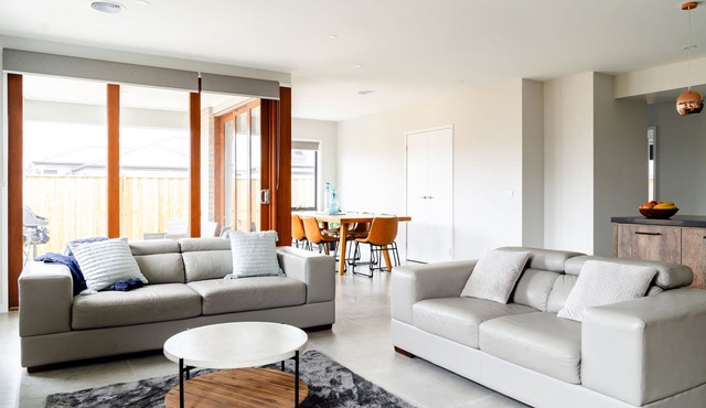 Mt Duneed Retreat - Sleeps 10