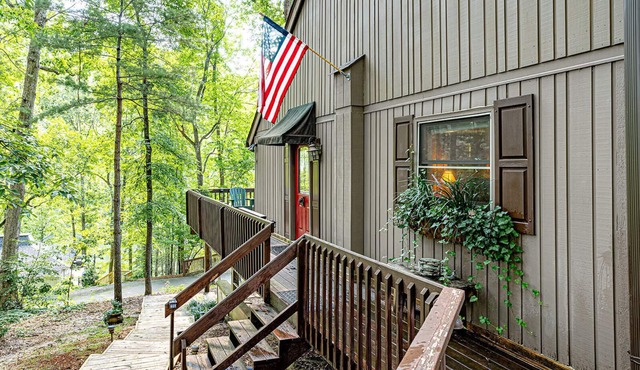 Mt House with Amenities: Golf, Lake, Hiking, Pools, SPA and more.