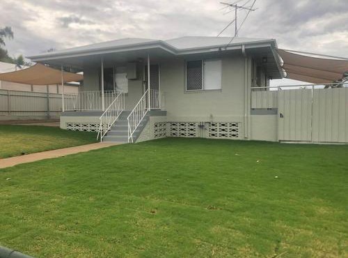 Mt Isa - Emerald Gem 3 Bedroom home QUIET AREA