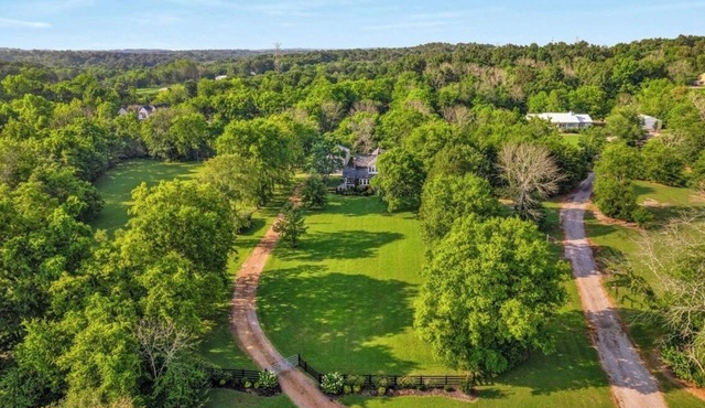 Mt. Juliet Country Getaway - Spacious Home On Private Acreage