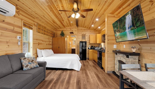 Mt. Lemmon Village Cabin #7