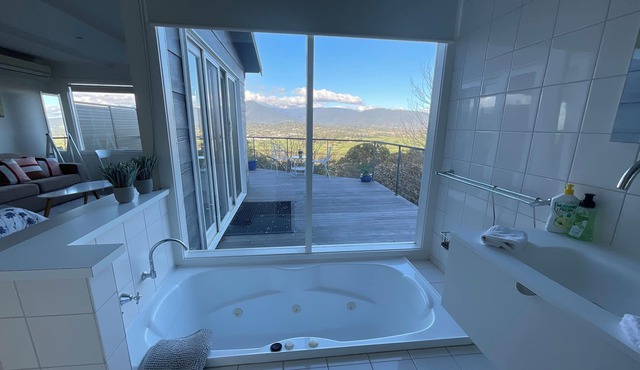 Mt Rael Healesville Suite 2 The Sharman Stunning views