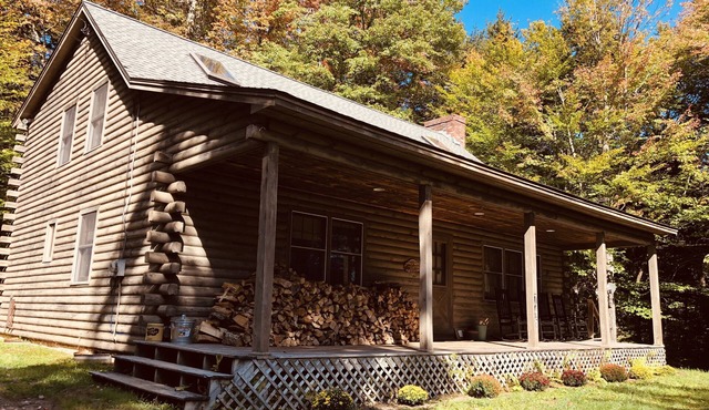 Mt. Snow/Stratton Log Cabin in the Woods