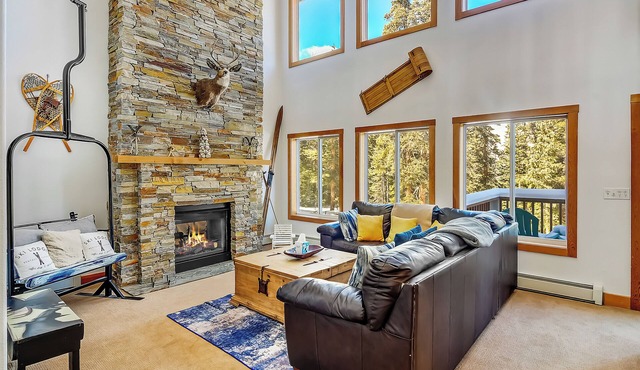 Mt Wildlife Retreat|Hot Tub|BBQ|Garage|FREE Dogs