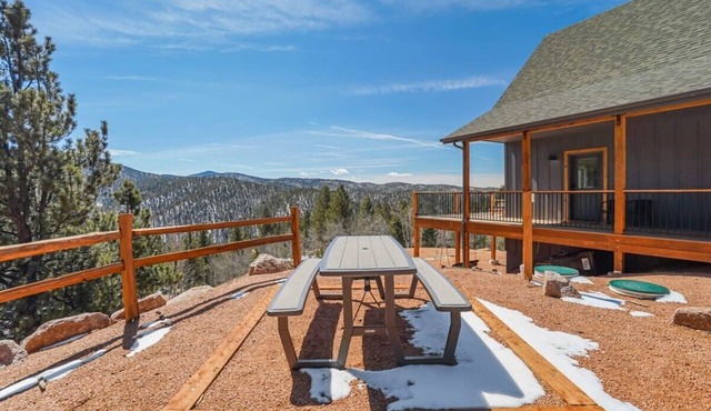 MTN Cabin, Peaceful Getaway, Breathtaking Views!