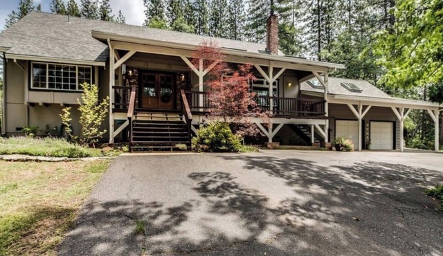 Mtn House w/private pool close to hiking/lake/wine tasting + Large Game Room