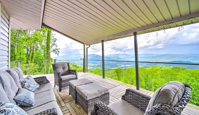 Mtn Treehouse w/Fire Pit, Breathtaking Views
