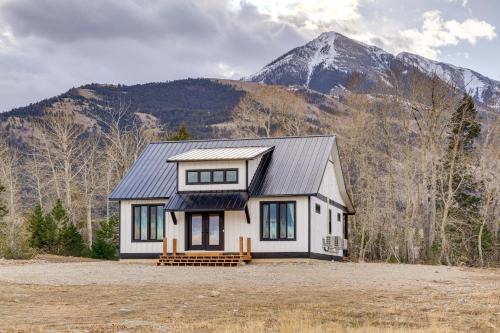 Mtn-View Gem Near Chico, Sage and Yellowstone!