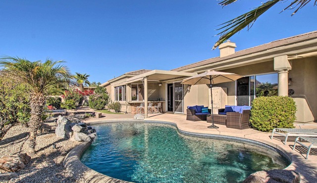 Mtn View! Group-Friendly Getaway in Fountain Hills