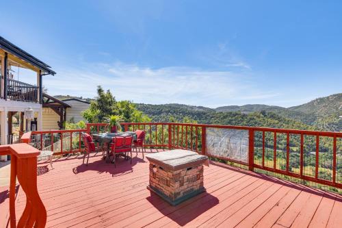 Mtn-View Hideaway in San Diego County 2,500 Sq Ft
