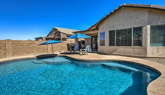 Mtn-View Home w/Pool & BBQ in Gold Canyon