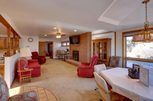 Mtn-View Retreat Near Hiking in Bayfield!
